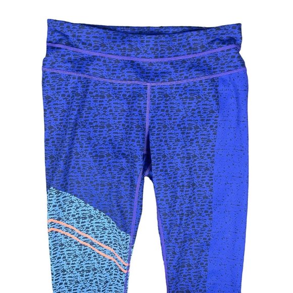 Athleta Purple Blue Asym Camo Print Sonar 7/8 Work Out Leggings Women's Size S - Picture 4 of 16